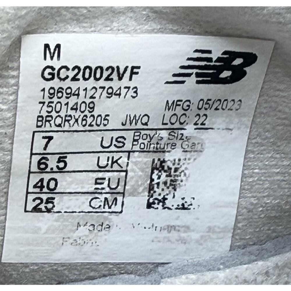 New Balance 2002R. White. Men’s Size 7 - Picture 10 of 10